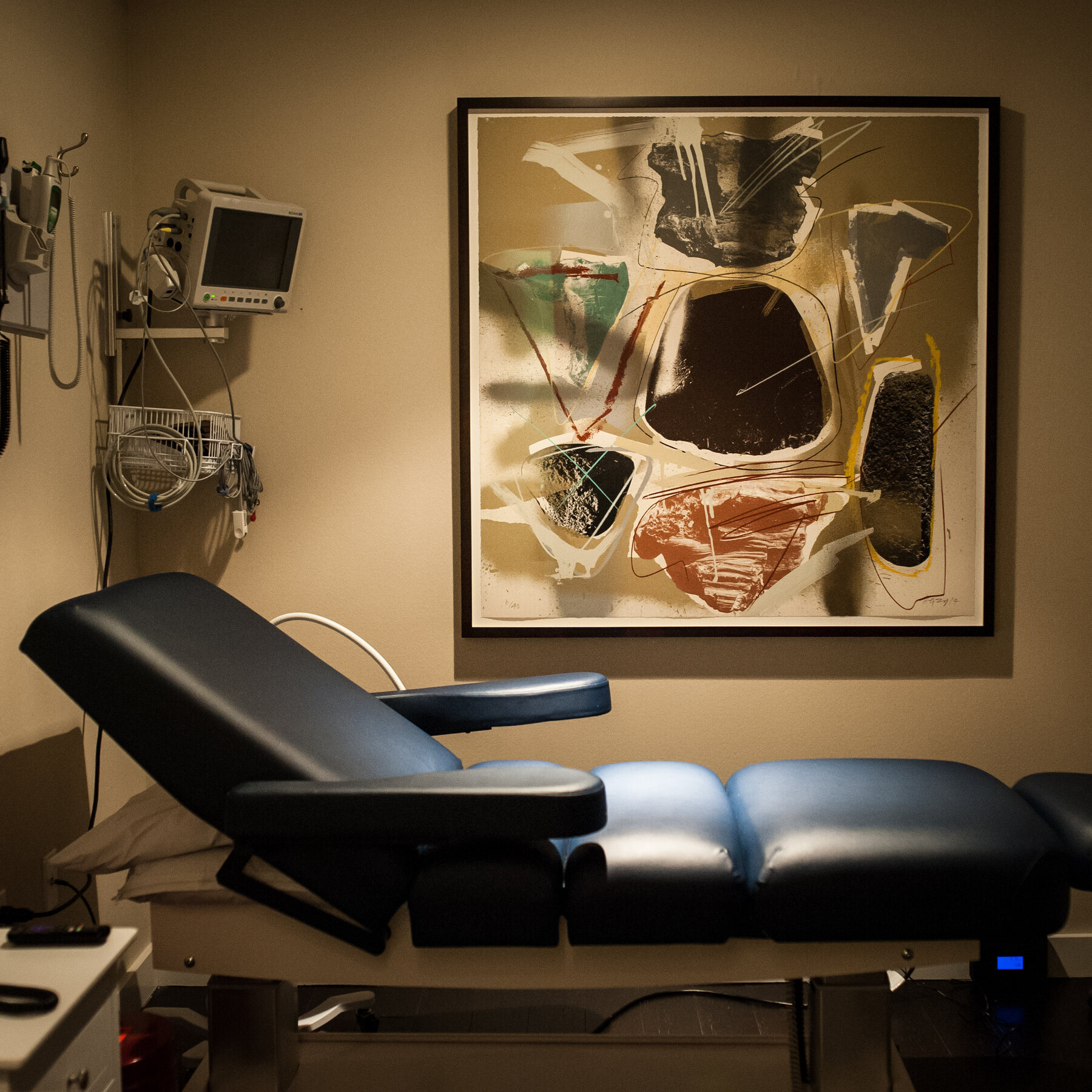 Elite Doctors Served Jeffrey Epstein While Treating His ‘Girls’