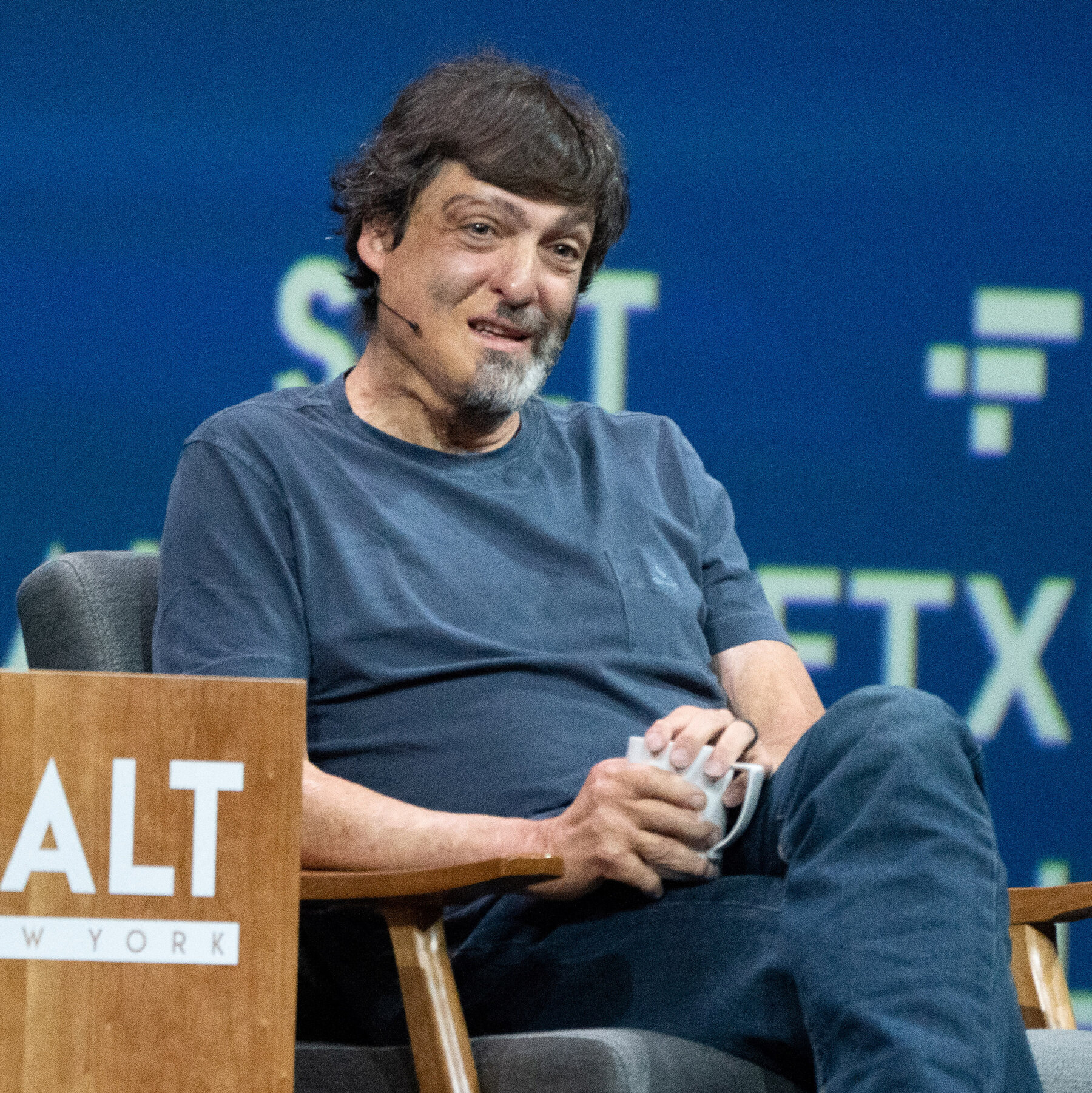 He Researched Dishonesty. He Got Friendly With Jeffrey Epstein.