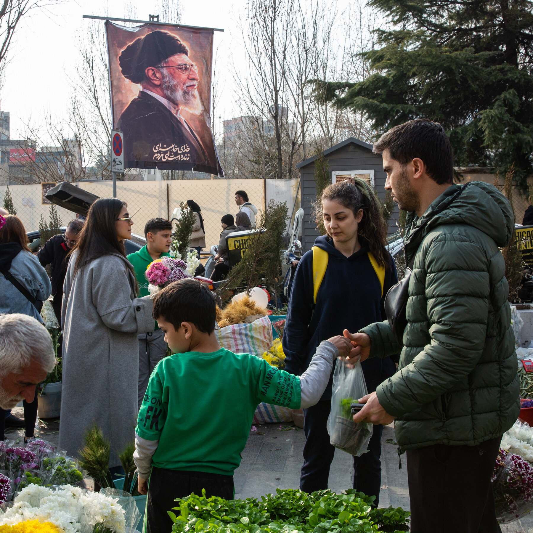 How a New York Times Journalist Reports on the Iran War Without Being There