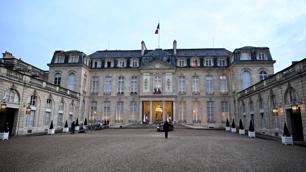 French investigators raid Élysée palace in events company contracts probe