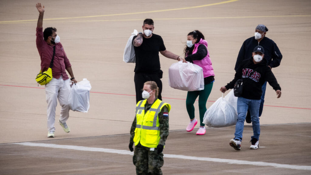 French evacuee from hantavirus-hit ship tests positive, health minister says