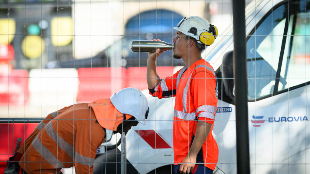 France struggles to deal with new heatwave amid punishing temperatures