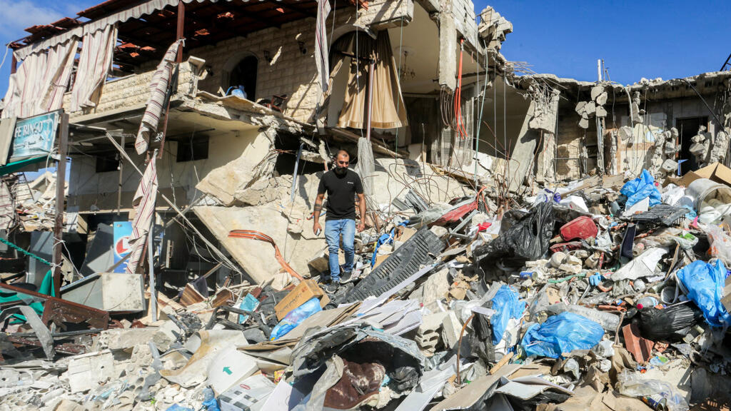 Thousands flock back to south Lebanon despite Israeli strikes amid US-Iran deal