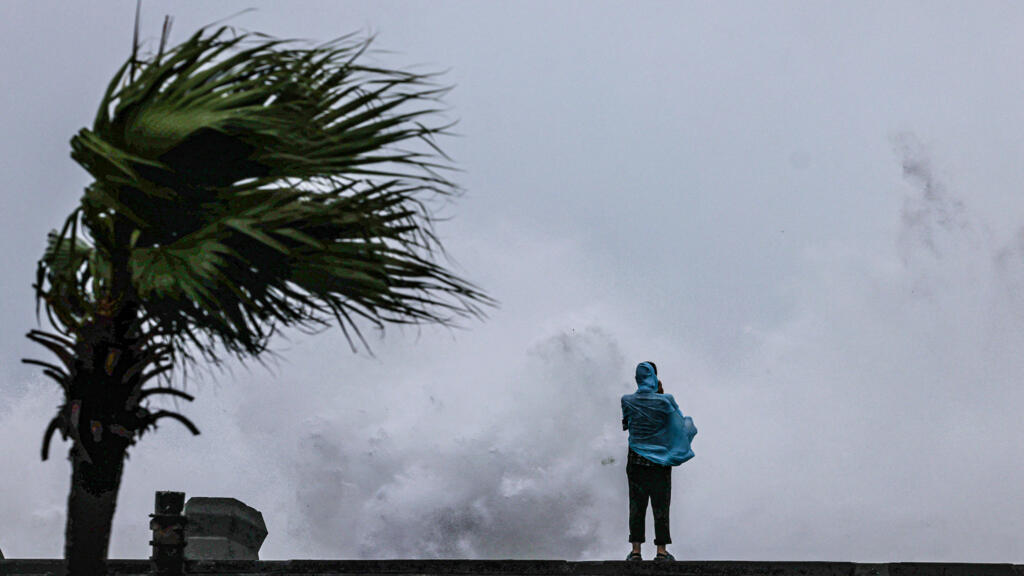 Typhoon slams into eastern China as more than 2 million people evacuated