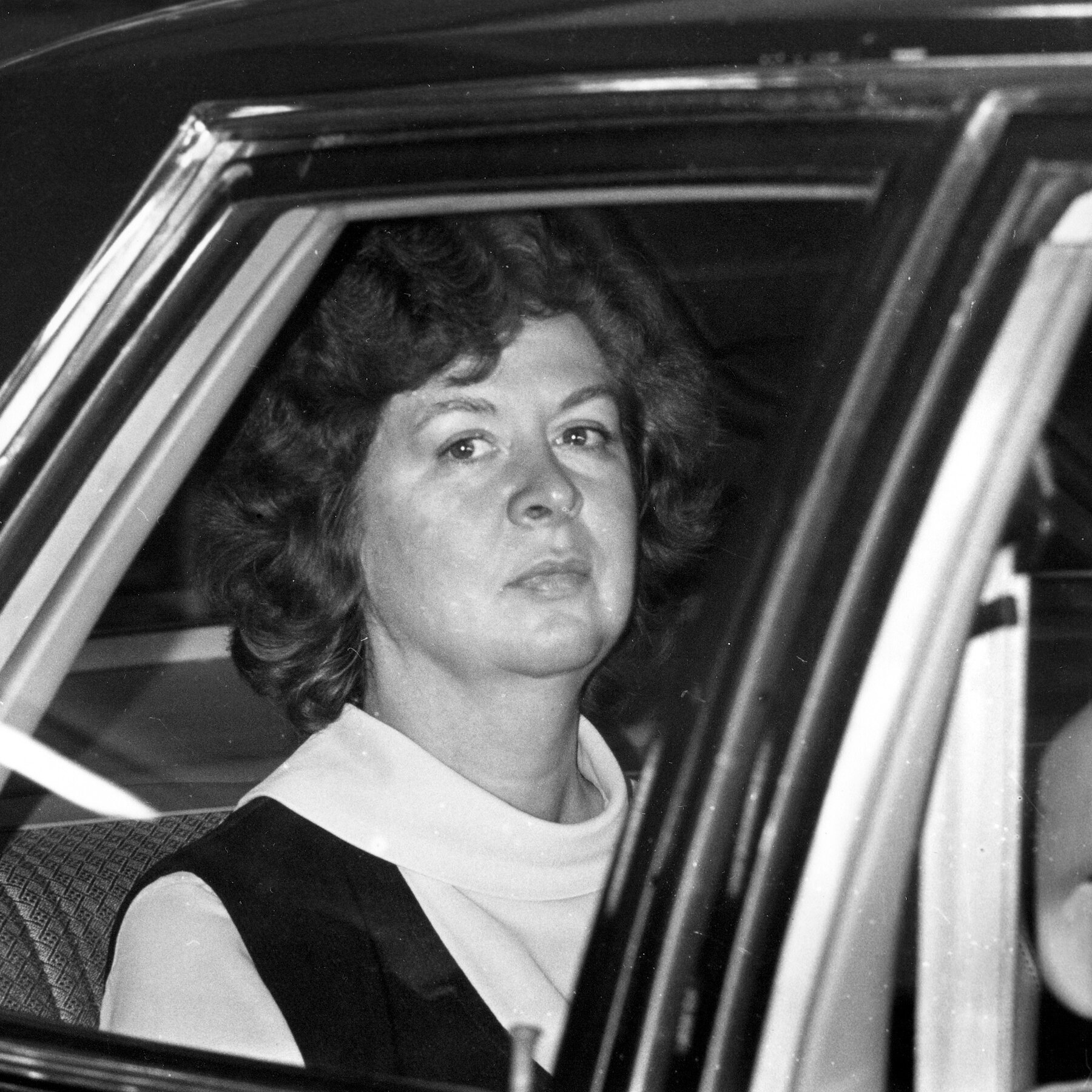 Sara Jane Moore, Would-Be Assassin of President Ford, Dies at 95