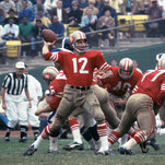 John Brodie, Former Star Quarterback for the 49ers, Dies at 90