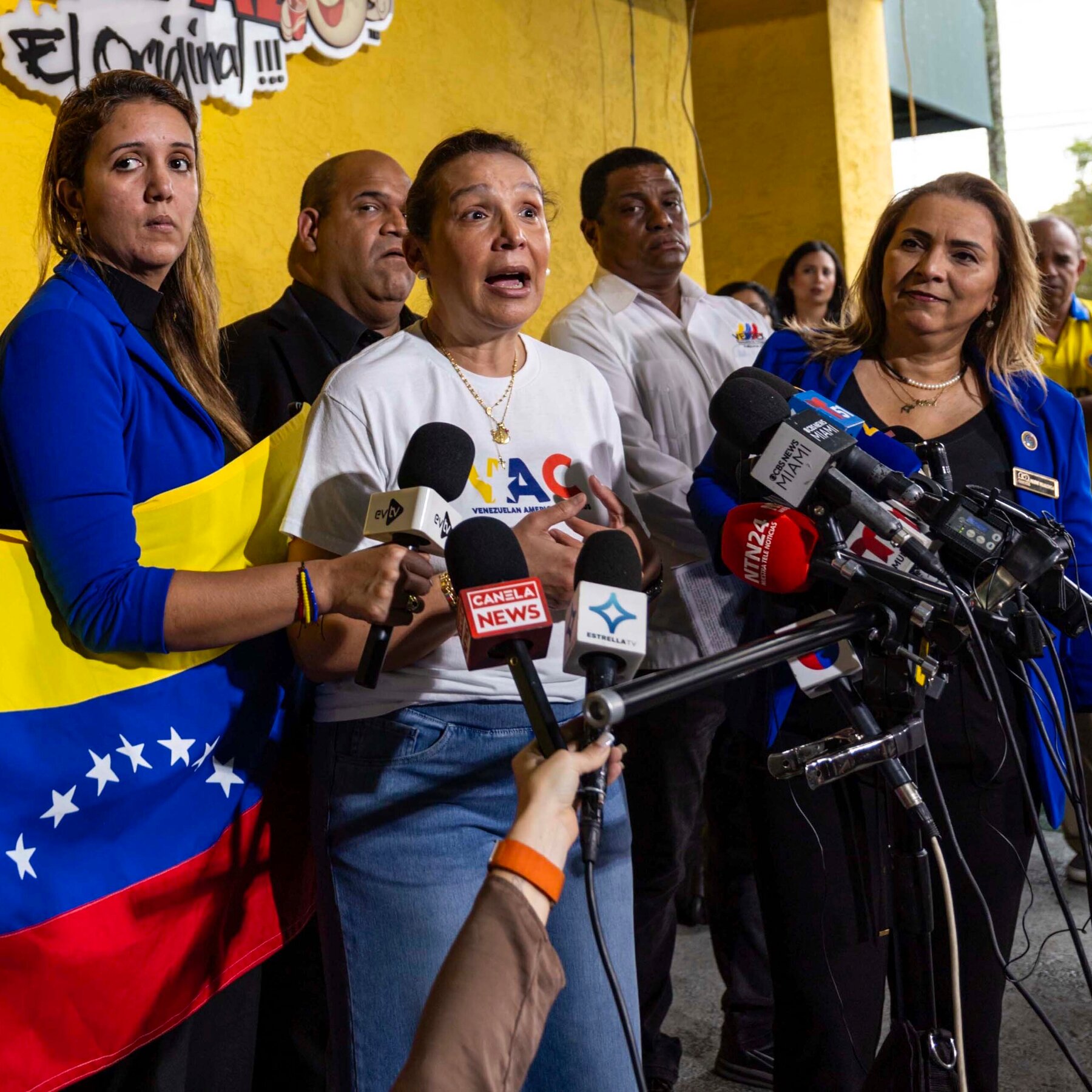 Supreme Court Lets Trump Revoke Deportation Protections for Venezuelans