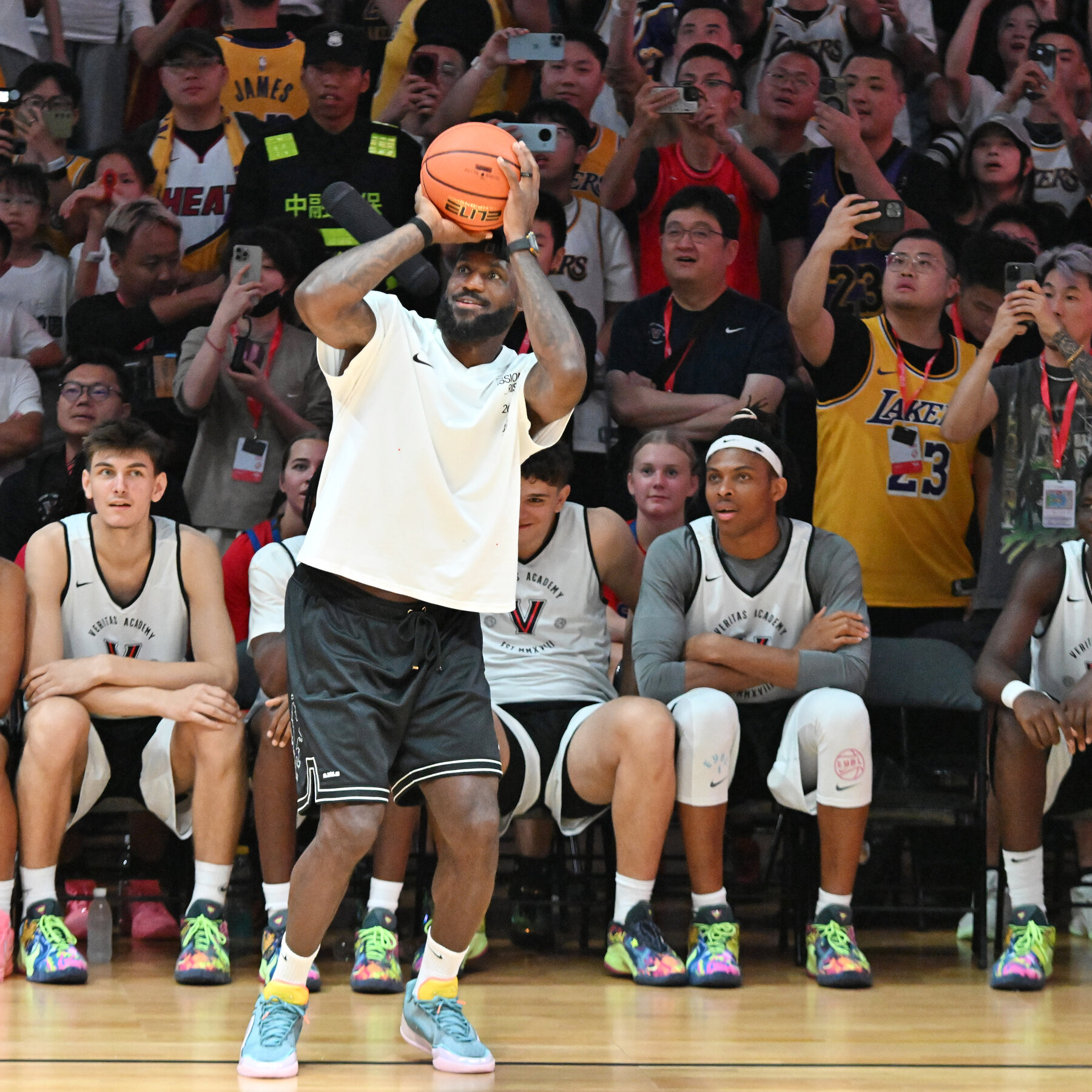 N.B.A. Head Criticizes Chinese Party Paper Over LeBron James ‘Op-Ed’