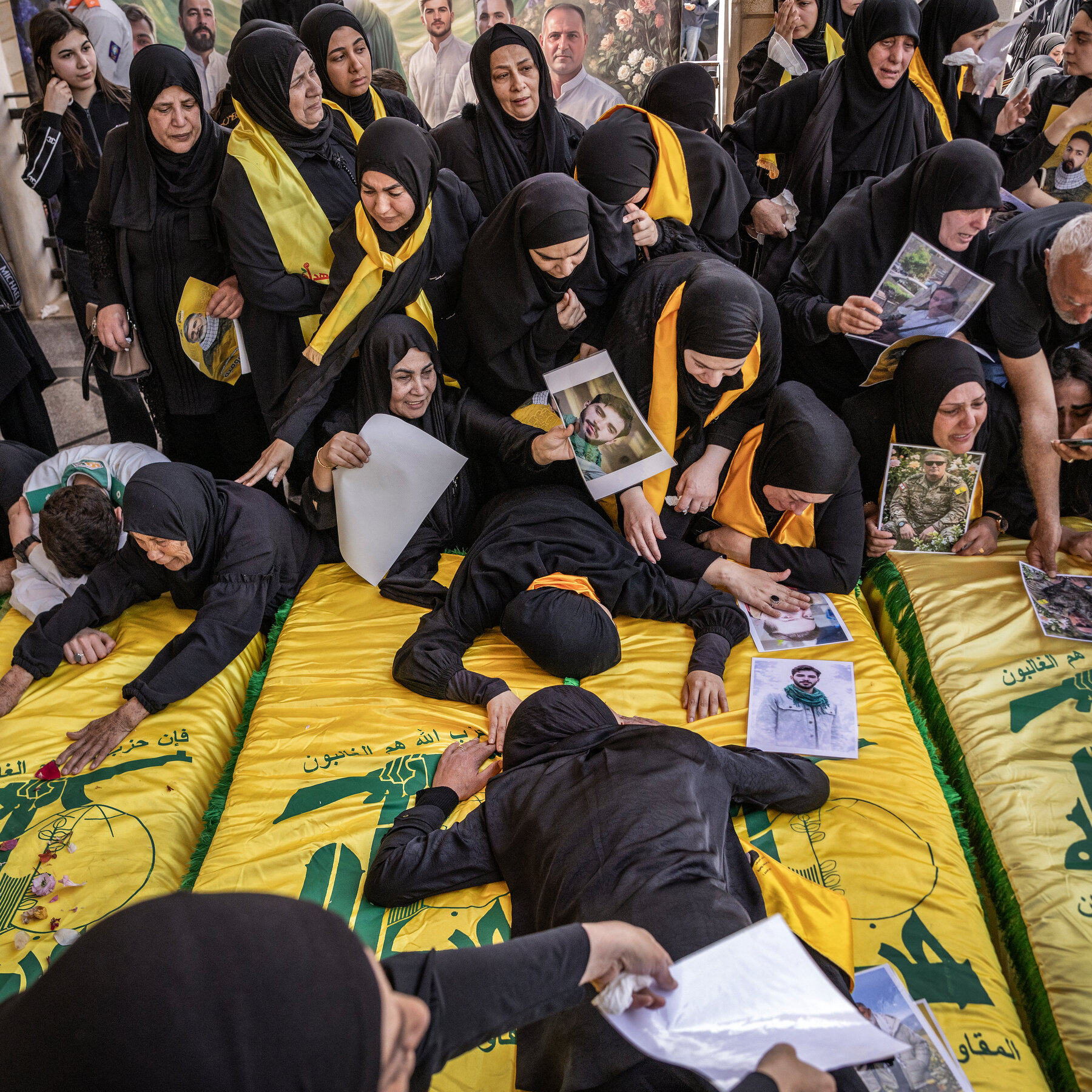 As Israel Entrenches, Frustration With Hezbollah Turns to Support