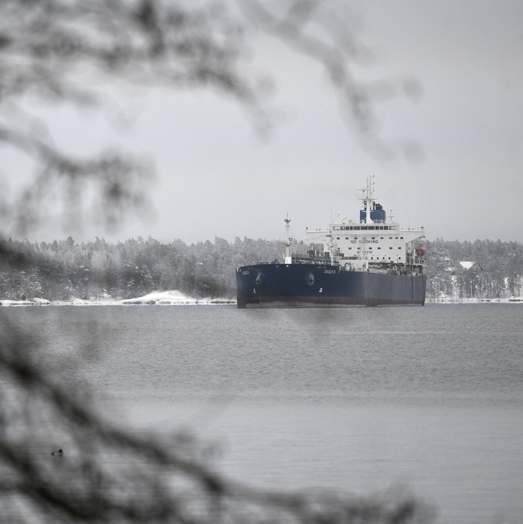 Hoisting Russian Flags, ‘Shadow Fleet’ Edges Into the Light