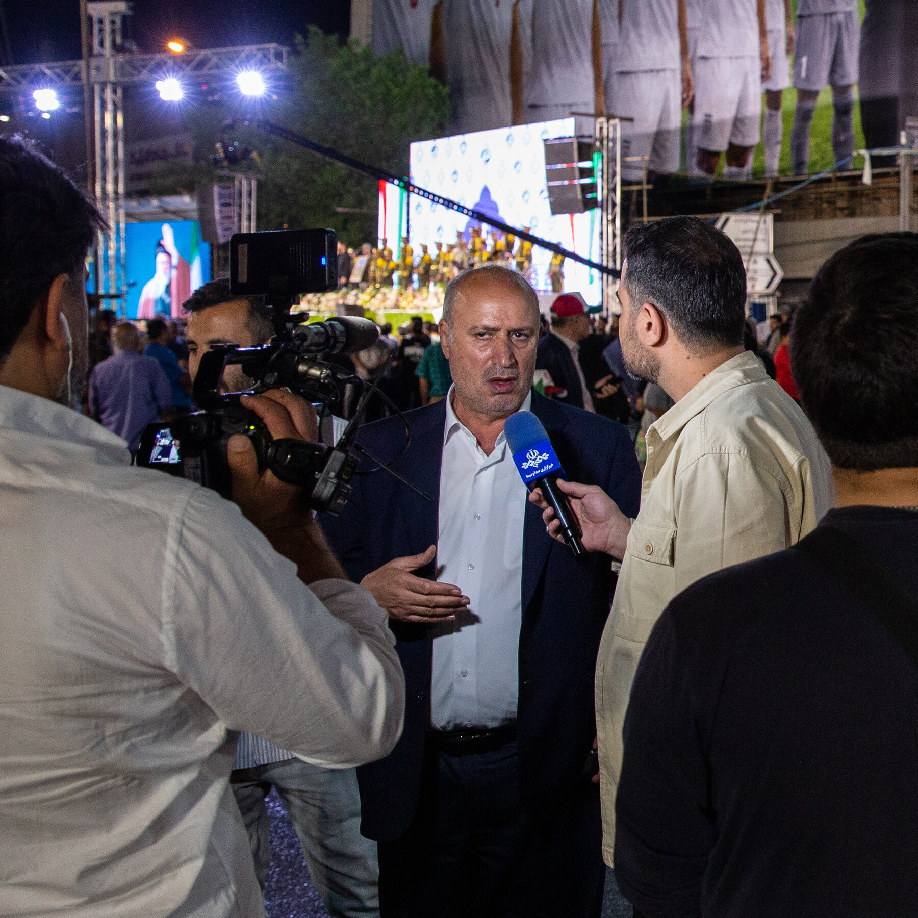 Amid War, Iran’s Soccer Leader Works to Get His Team to the World Cup