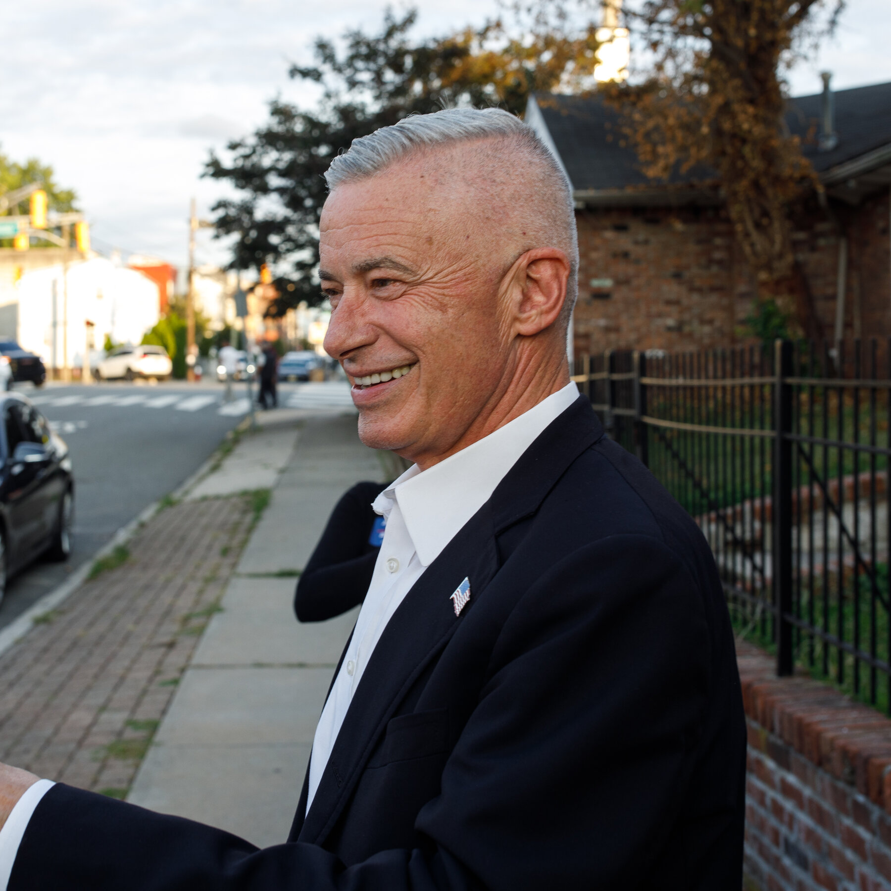 Miles From New York, Another Ex-Governor Seeks a Comeback as Mayor