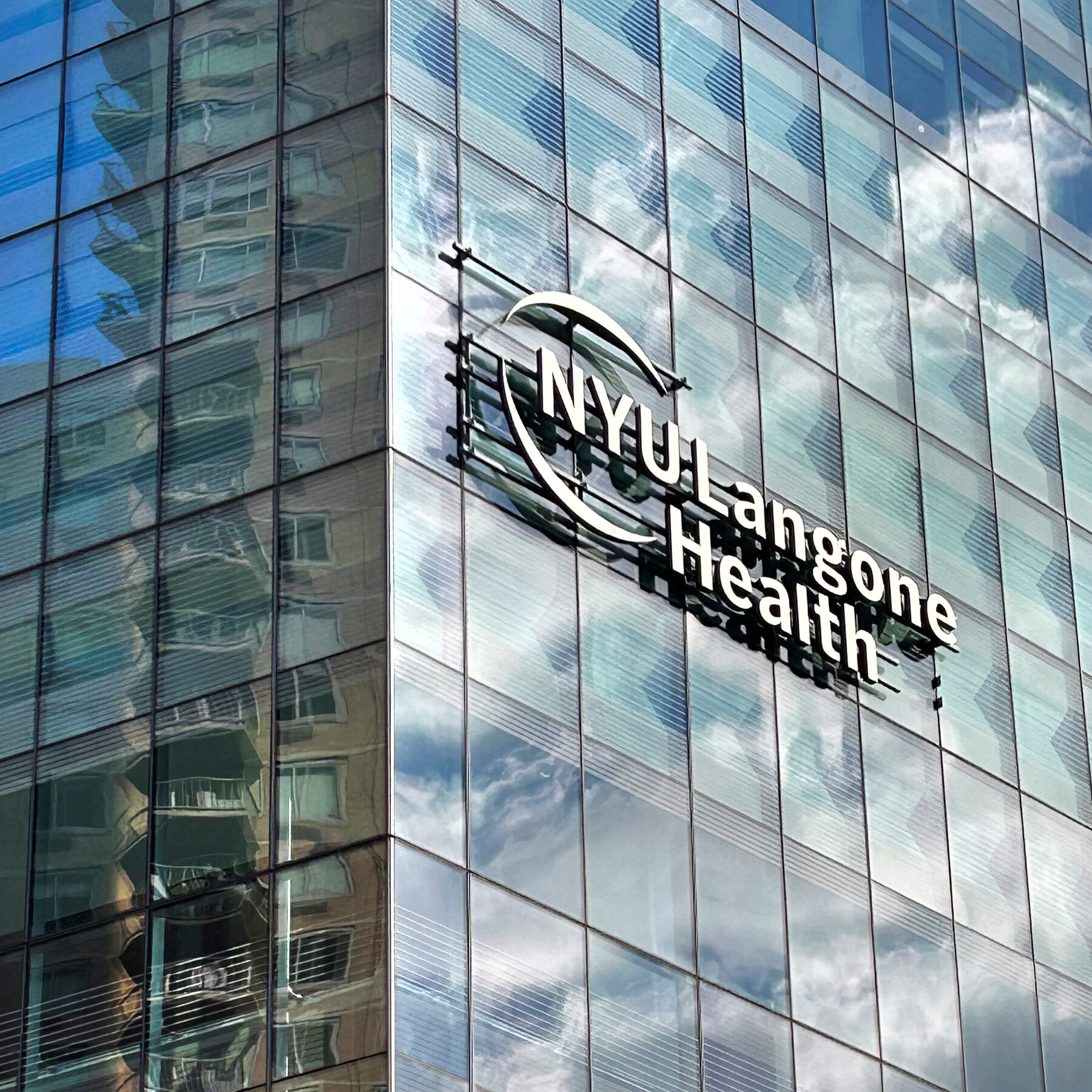 Manhattan Hospital Ends Medical Treatment for Transgender Youth