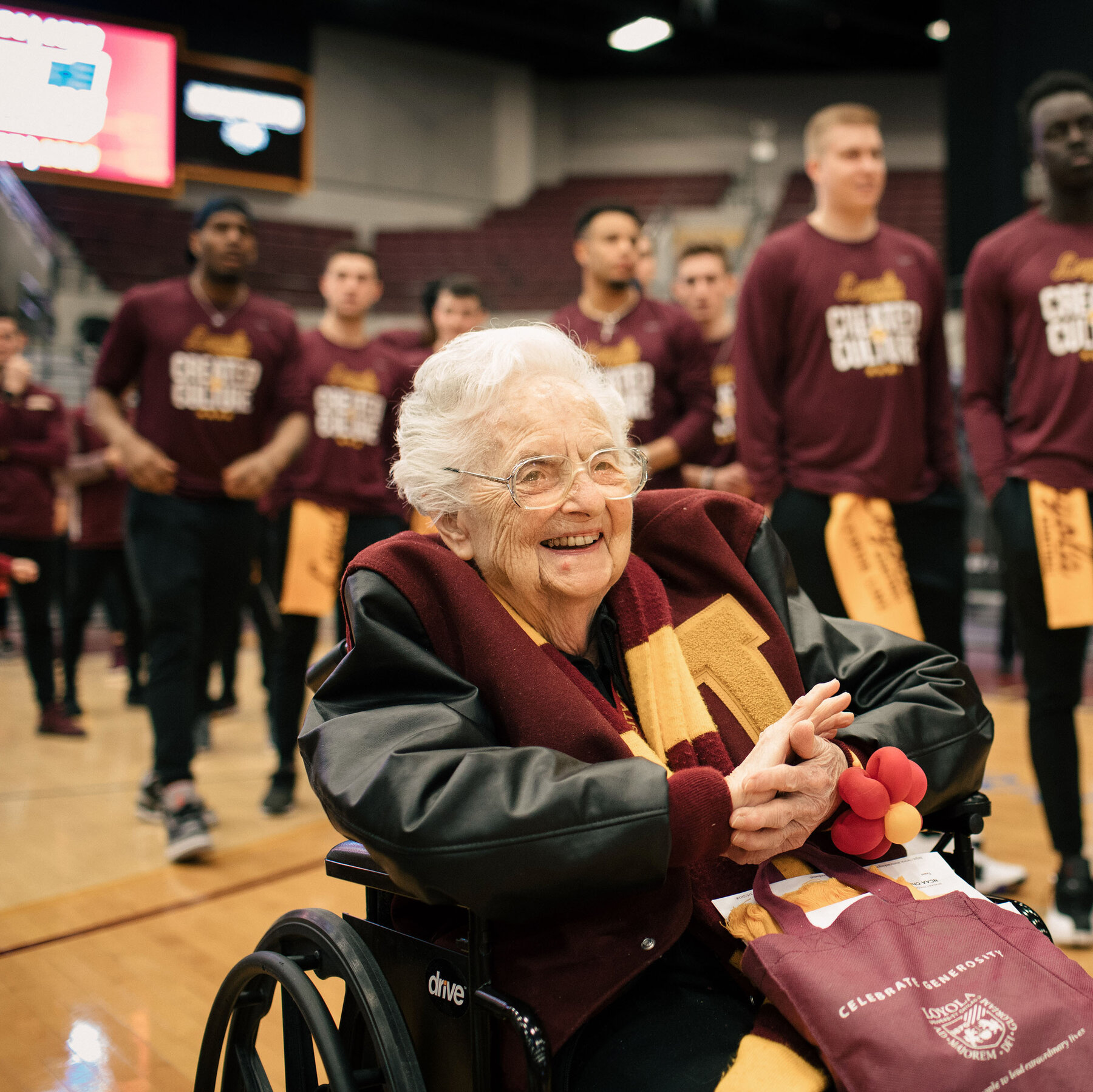 Sister Jean Dolores Schmidt, Basketball-Loving Chaplain at Loyola, Dies at 106