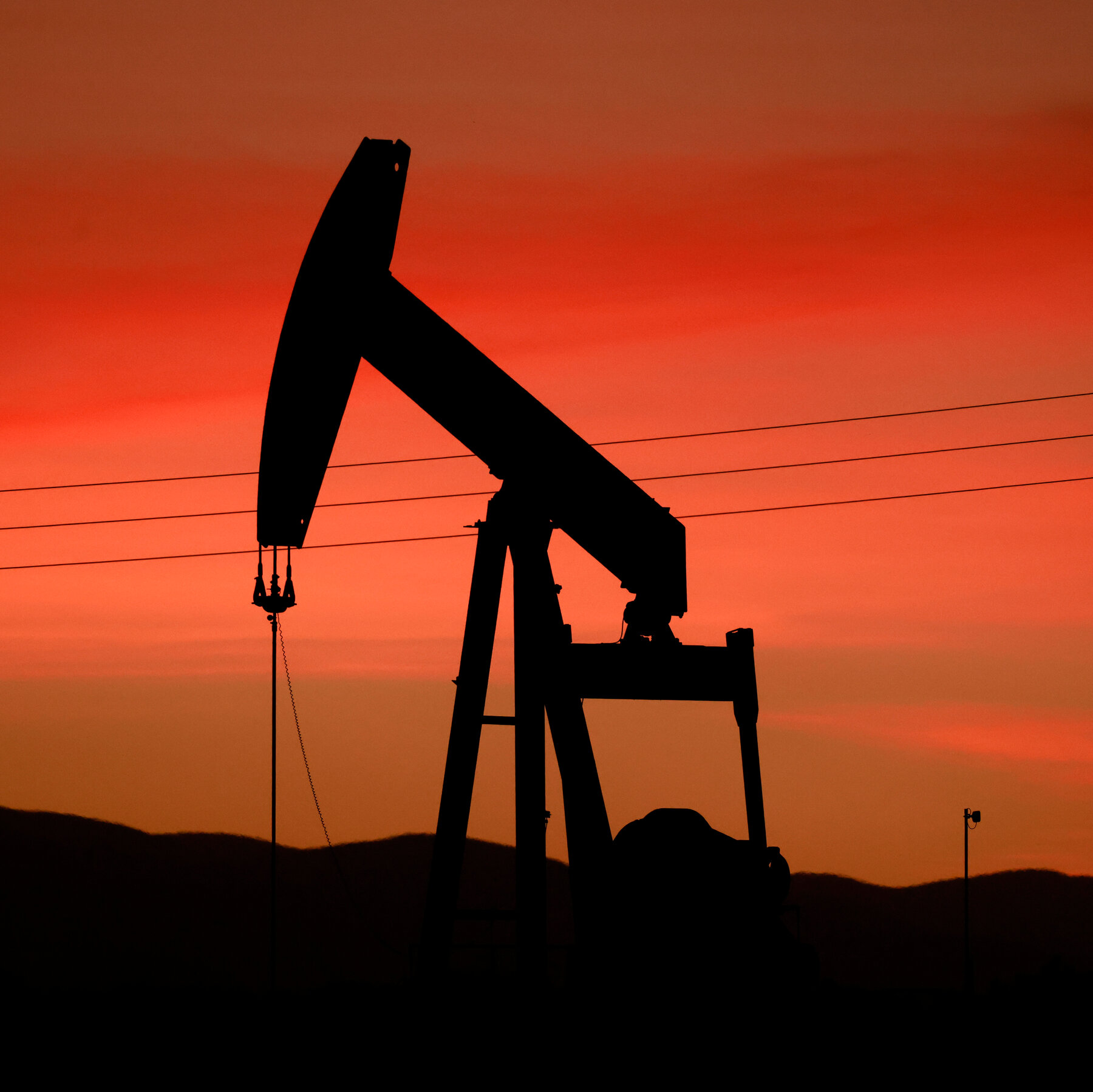 Markets Rise as U.S. and Iran Exchange Fire but Keep Talking