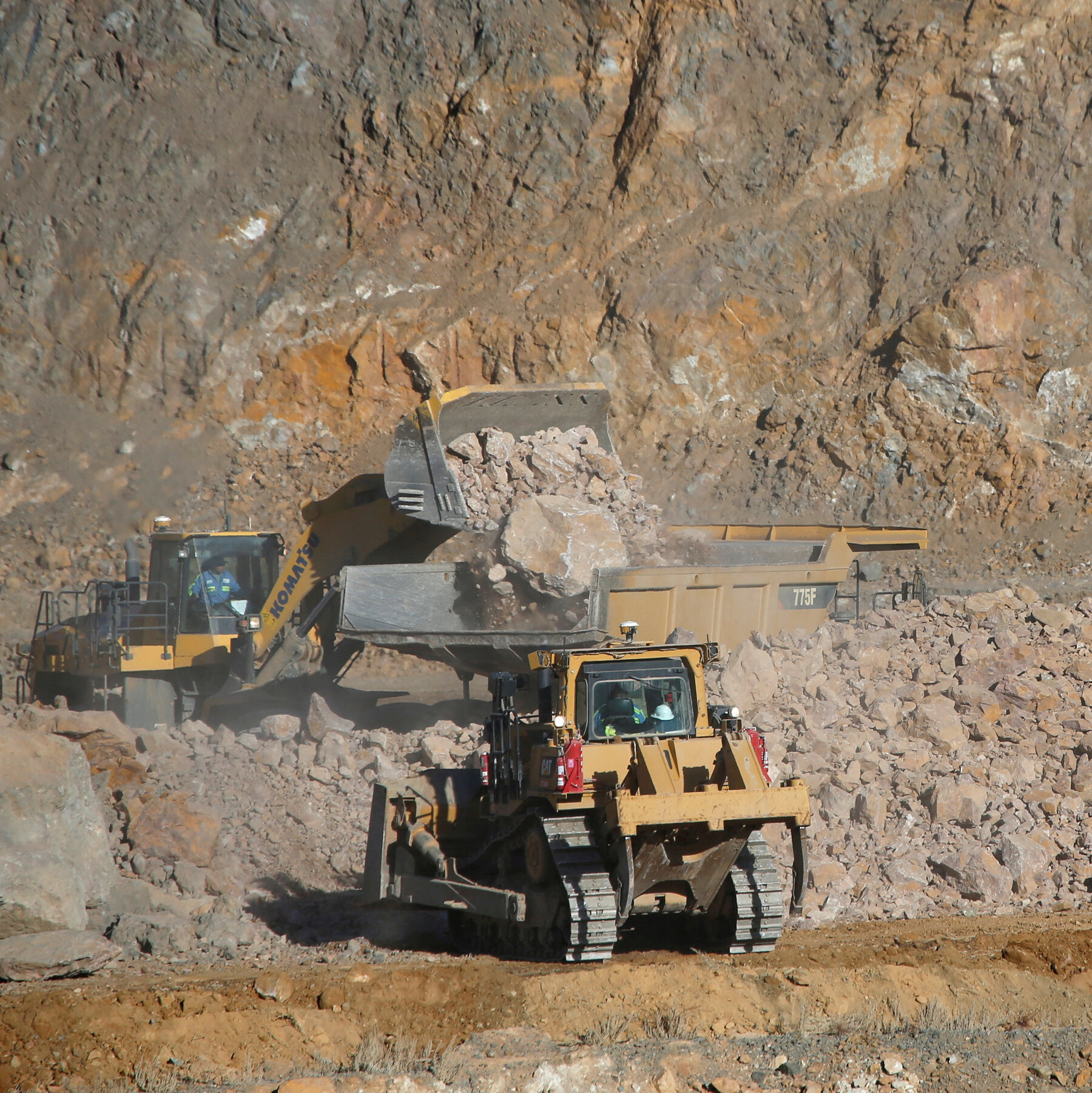 Trump to Unveil $12 Billion Critical Minerals Stockpile