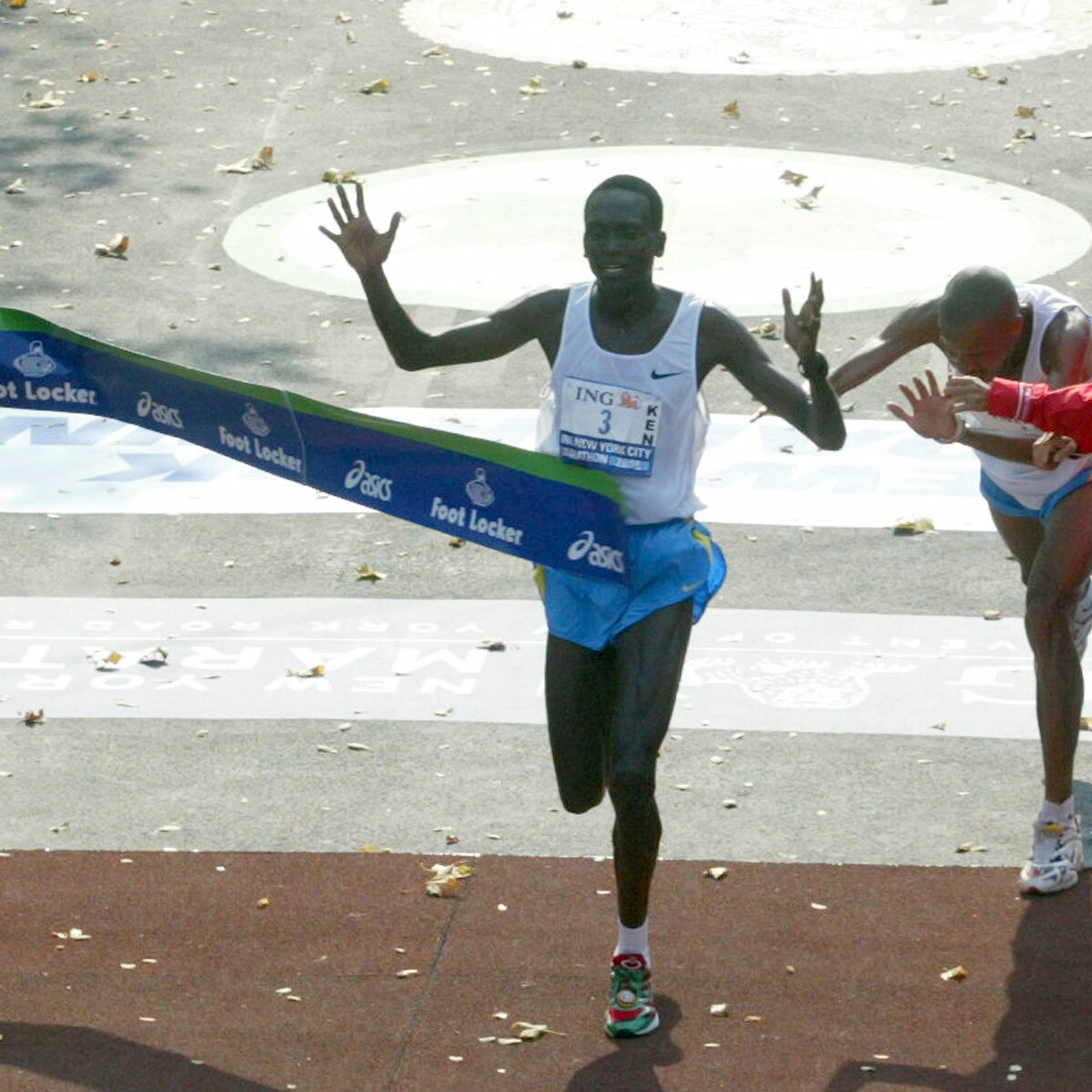 Kipruto Wins NYC Marathon Men’s Race in One of the Closest Ever Finishes
