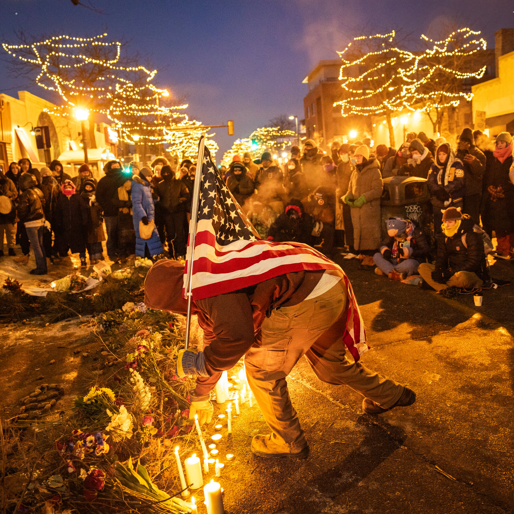 Chaos in Minneapolis Exposes an Internet at War With Truth