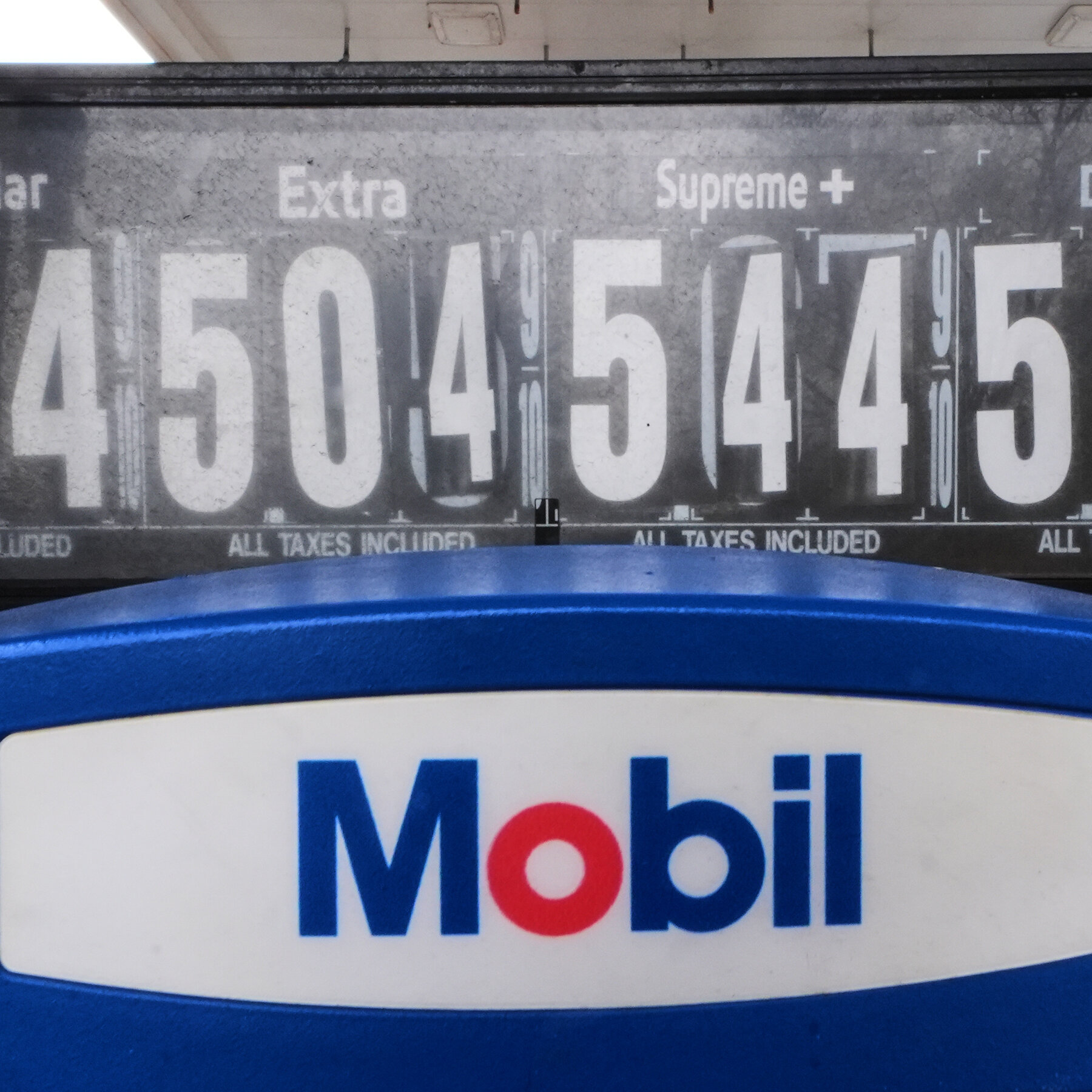 Oil Prices Edge Down While Stock Futures Inch Up