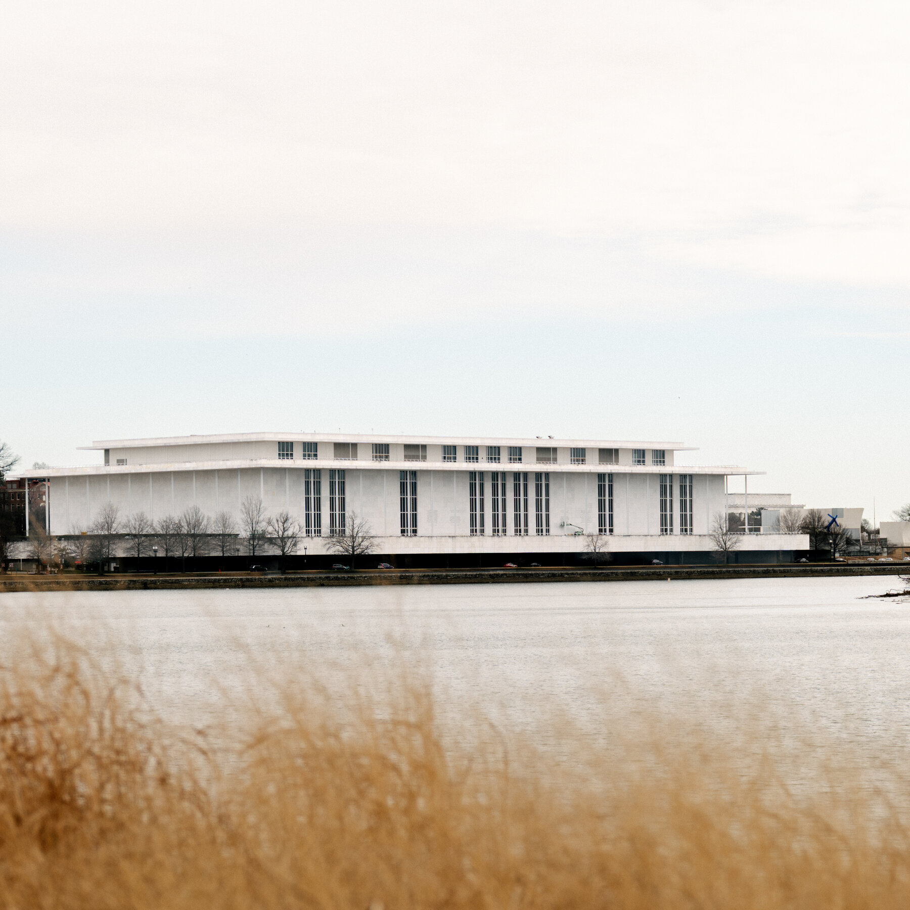 Trump’s Kennedy Center Shutdown Plan Jolts Workers and Performers