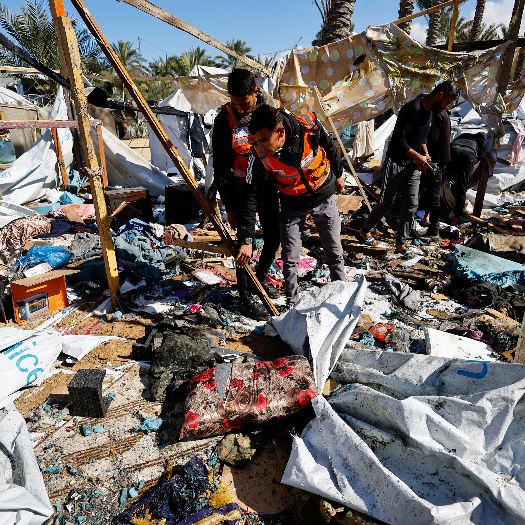 Israel Launches Deadly Strikes on Gaza, Saying Militants Attacked Its Soldiers