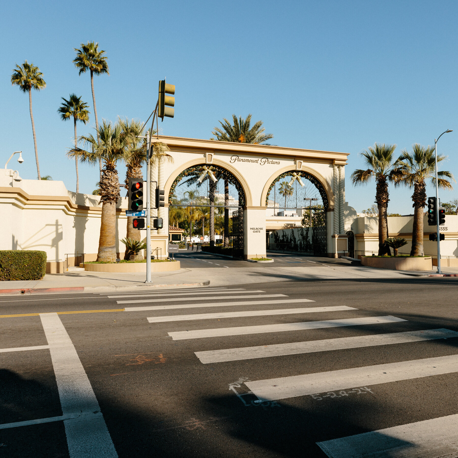 States Prepare Lawsuit to Block Paramount’s Merger With Warner Bros.