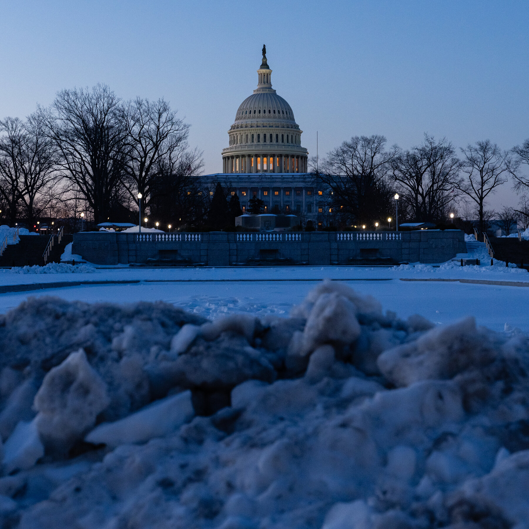 Senators Clash Over Immigration Enforcement, Risking a D.H.S. Shutdown
