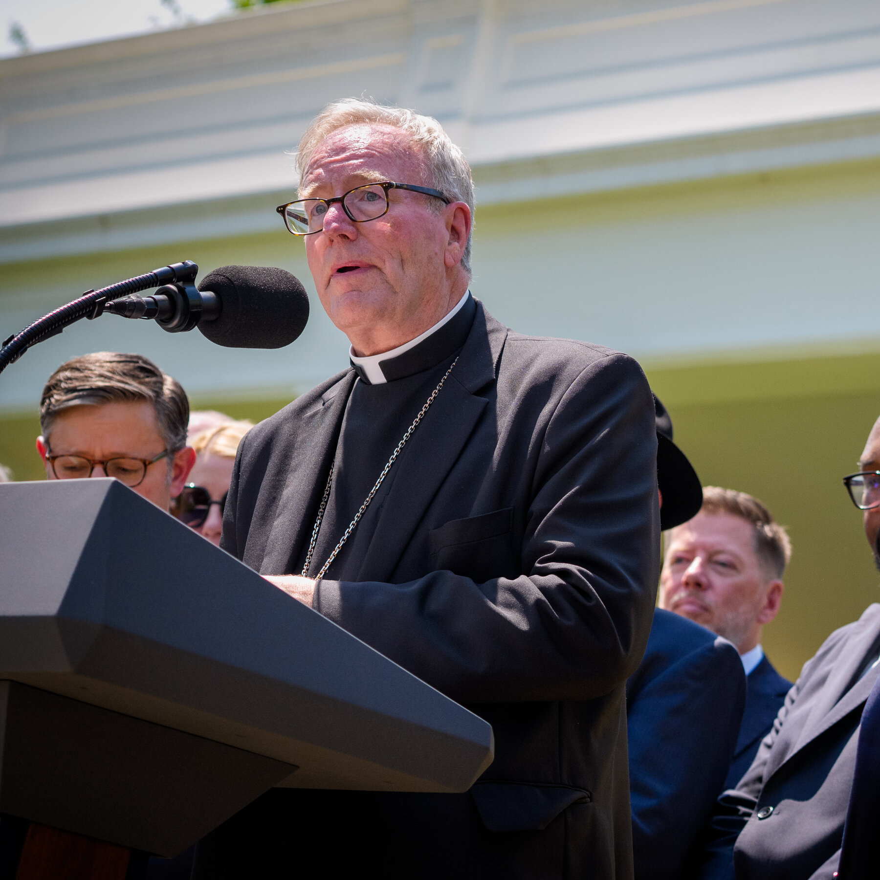 Bishops With Ties to Trump Commission Criticize Treatment of Immigrants