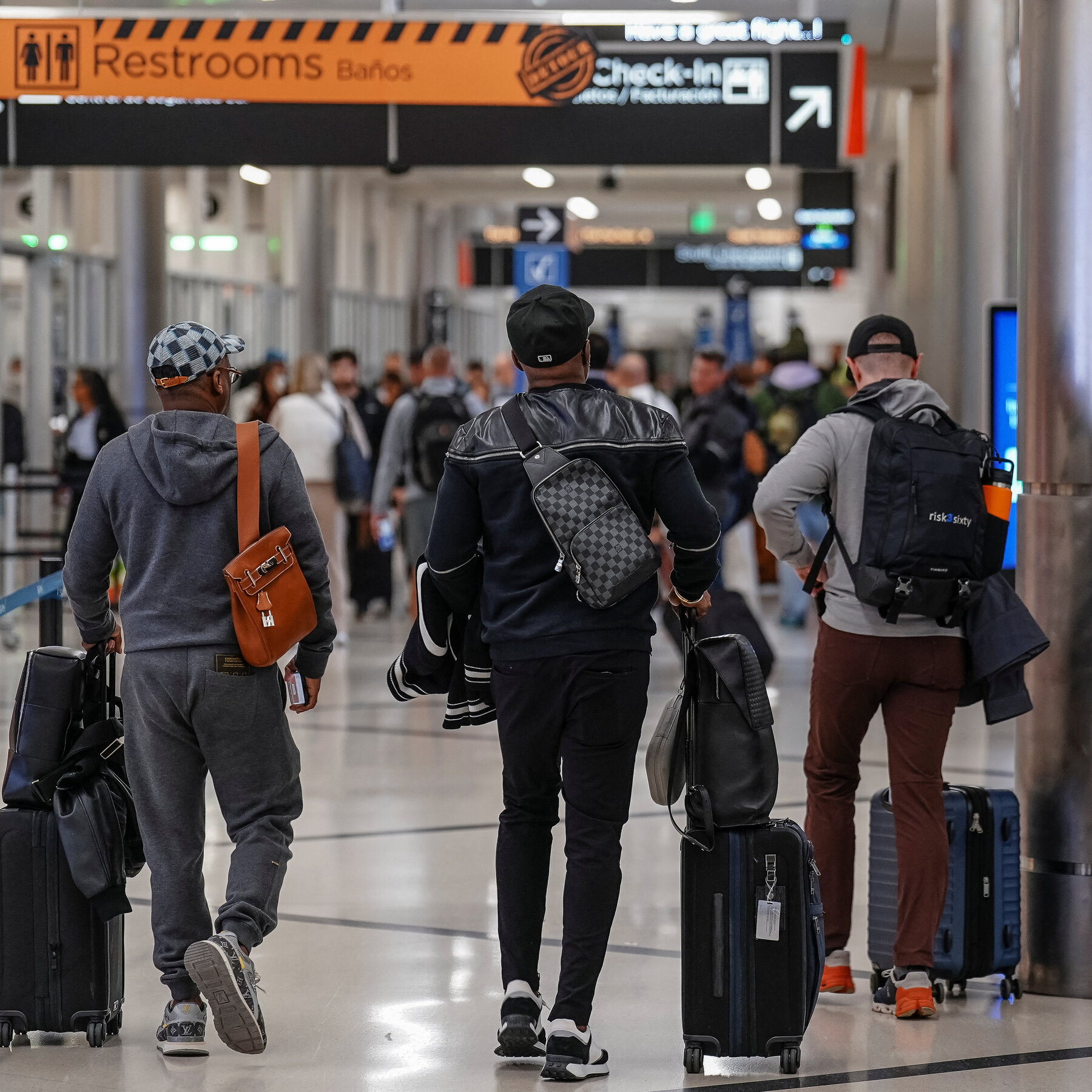 Airlines Rush to Prepare for Federal Reductions in Flights