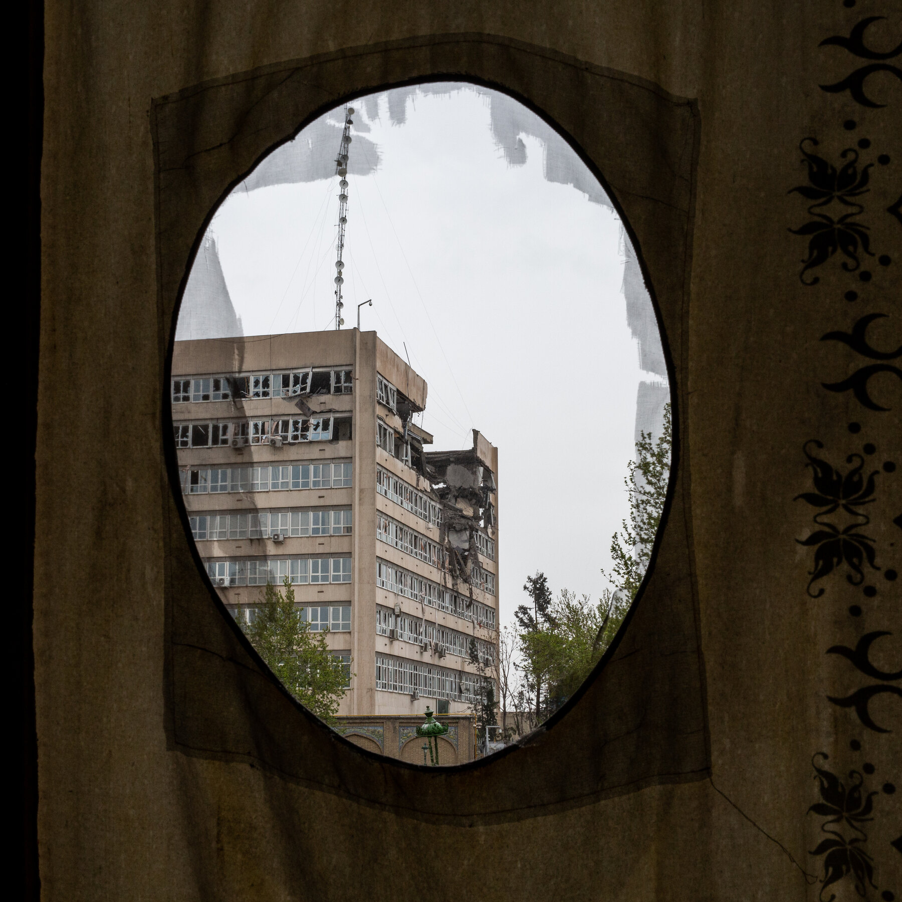 Trump Says Iran Cease-Fire Proposal Is ‘Not Good Enough’ as Deadline Approaches