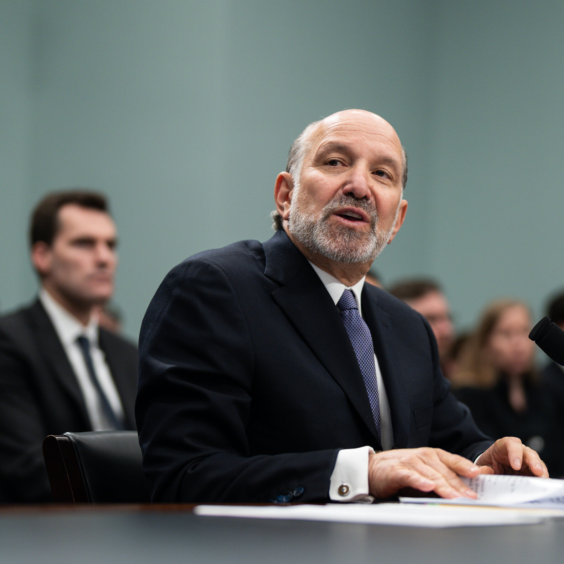Howard Lutnick to Face Questions From Congress About Epstein Ties