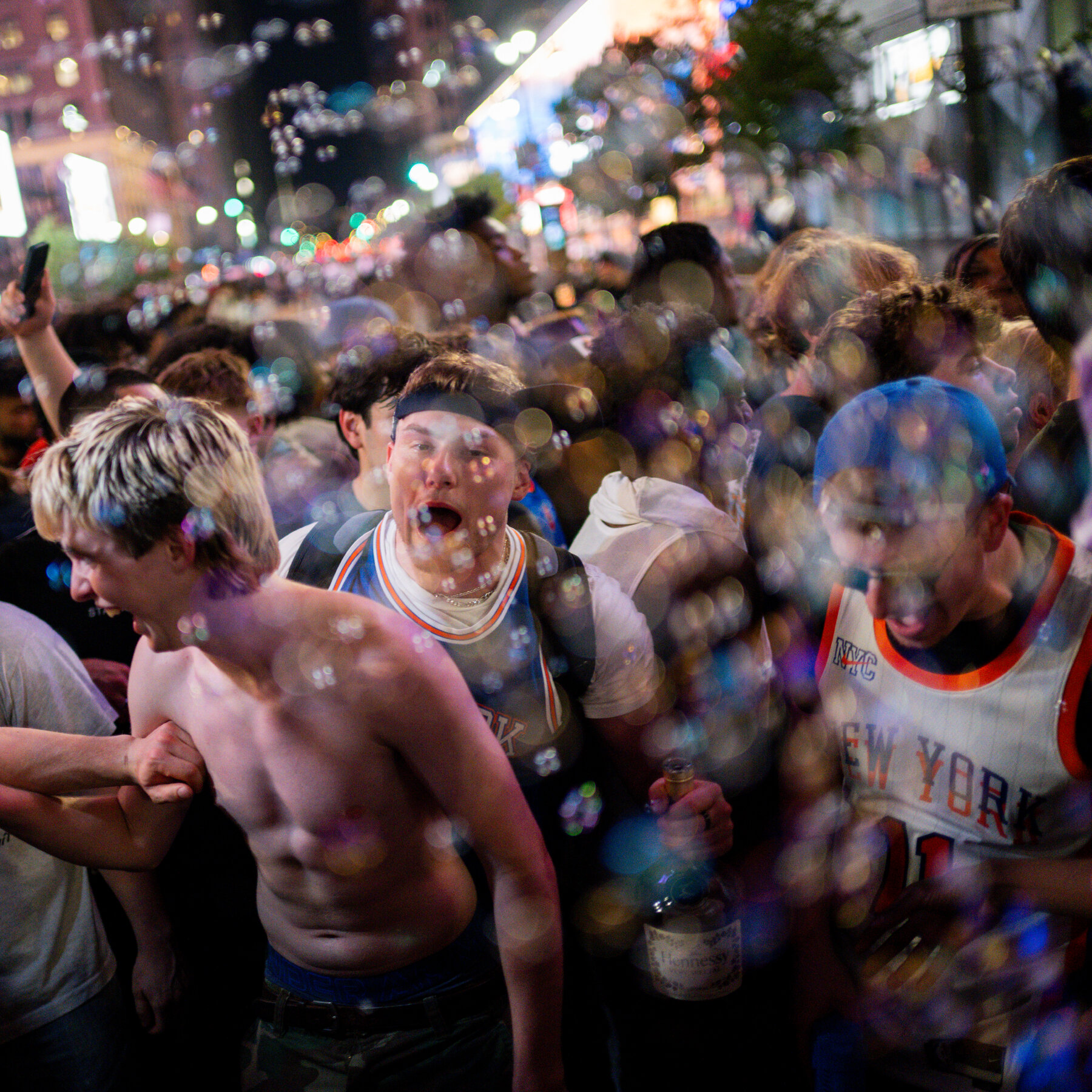 17 Arrested, 1 Officer Injured in N.Y.C. Celebrations of Knicks’ Game 2 Win