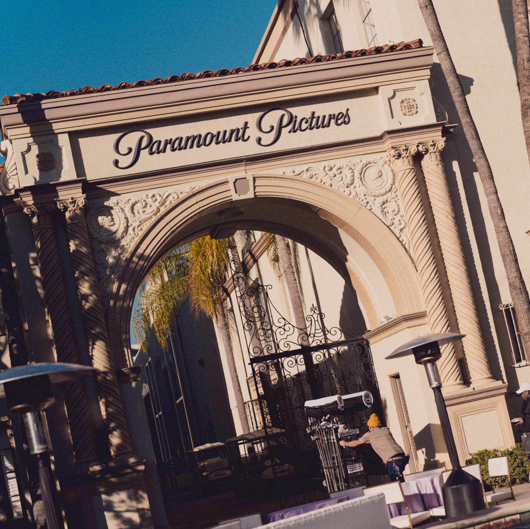 Gulf Backers Invest $24 Billion in Paramount’s Deal for Warner Bros.