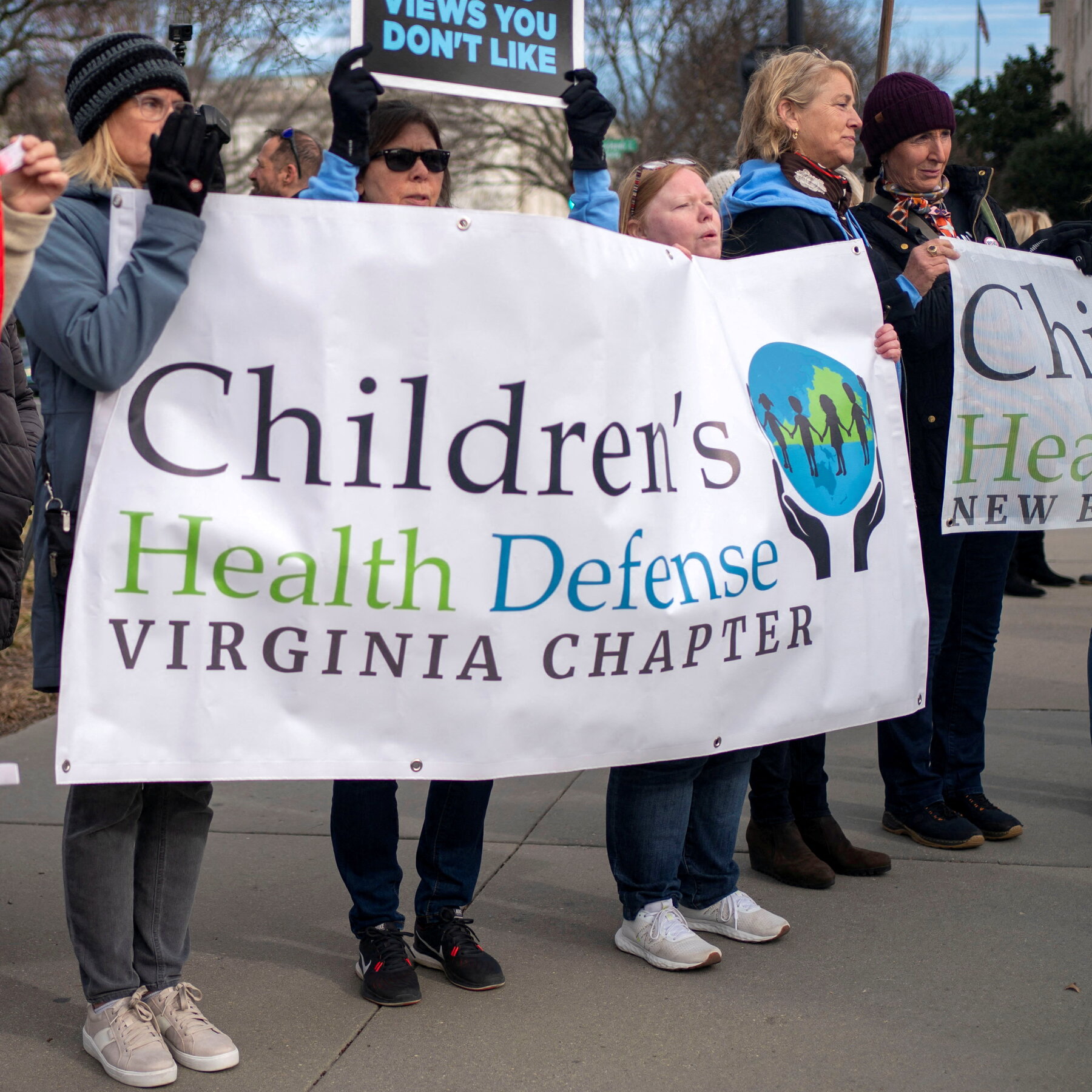 Andrea Shaw, Plaintiff in Anti-Vaccine Suit, Is Charged With Murder of Her Twins
