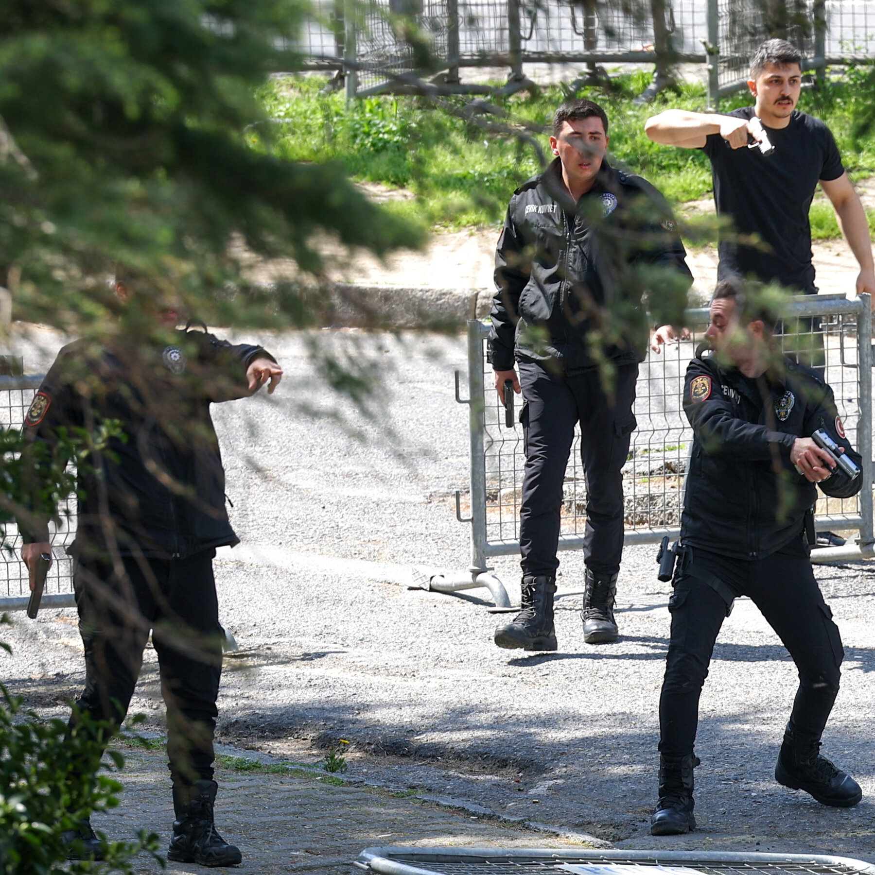 Gunman Is Killed in Shootout Near Israeli Consulate in Istanbul, Official Says