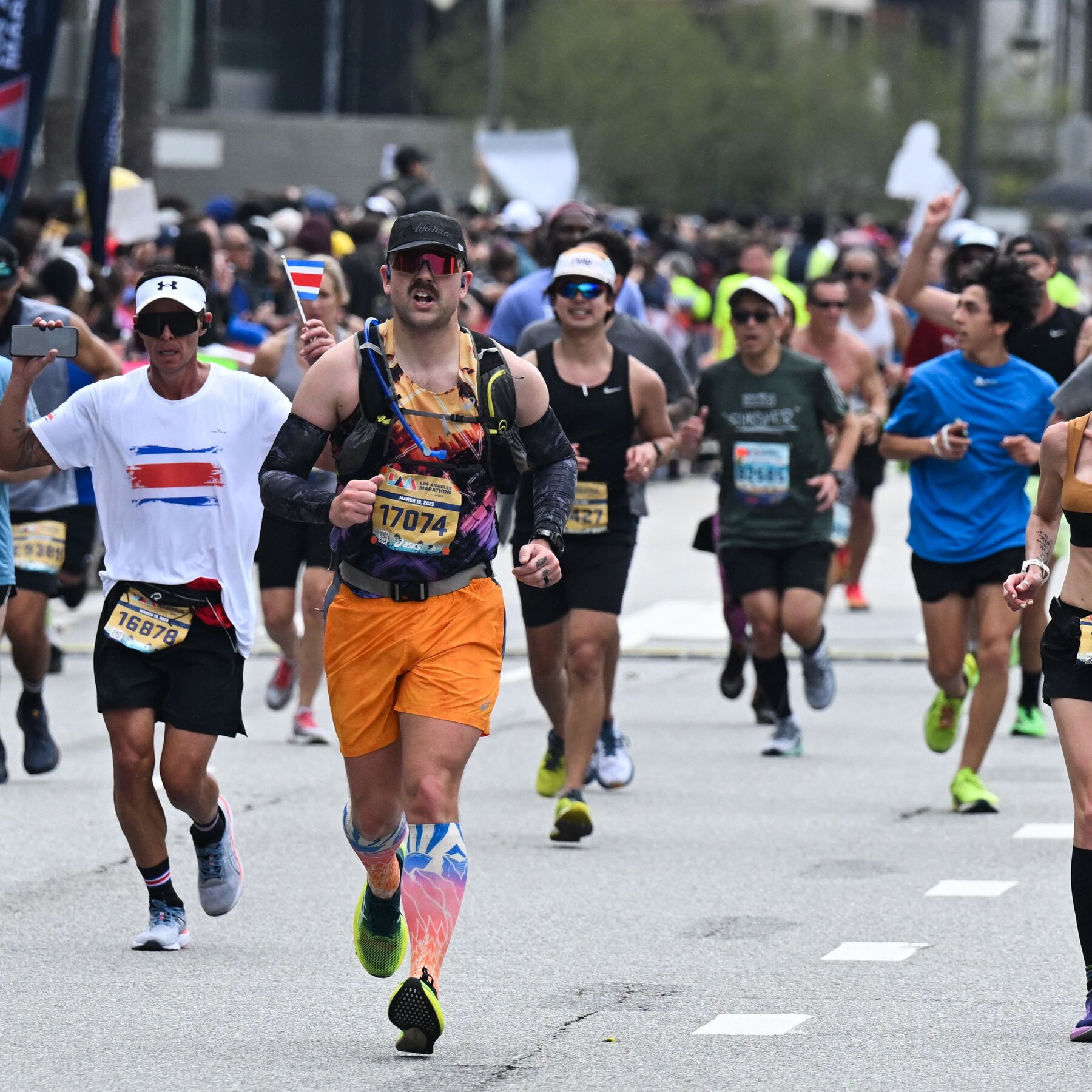 Runners at Los Angeles Marathon Can Get a Finisher Medal After Only 18 Miles