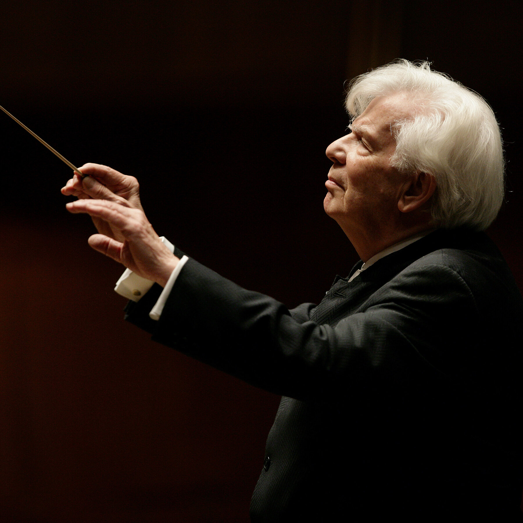 Christoph von Dohnanyi, Conductor With a World of Admirers, Dies at 95