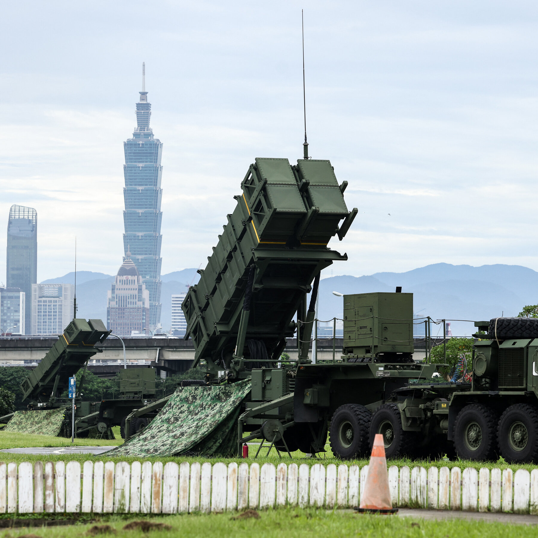 Taiwan Breaks Political Deadlock to Approve $25 Billion U.S. Arms Purchase