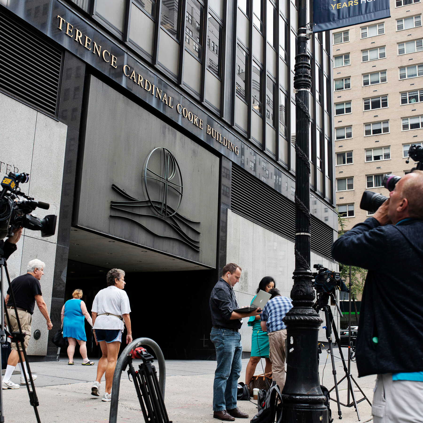 N.Y. Archdiocese Will Negotiate Sex-Abuse Settlement for 1,300 Accusers