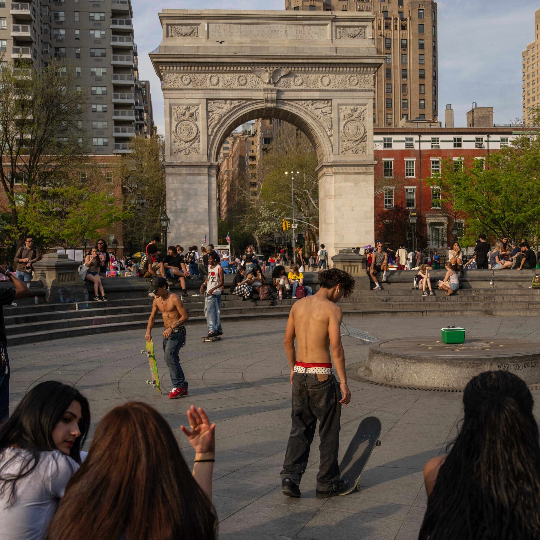 Gates Around Washington Square Park? Greenwich Village Is Divided.