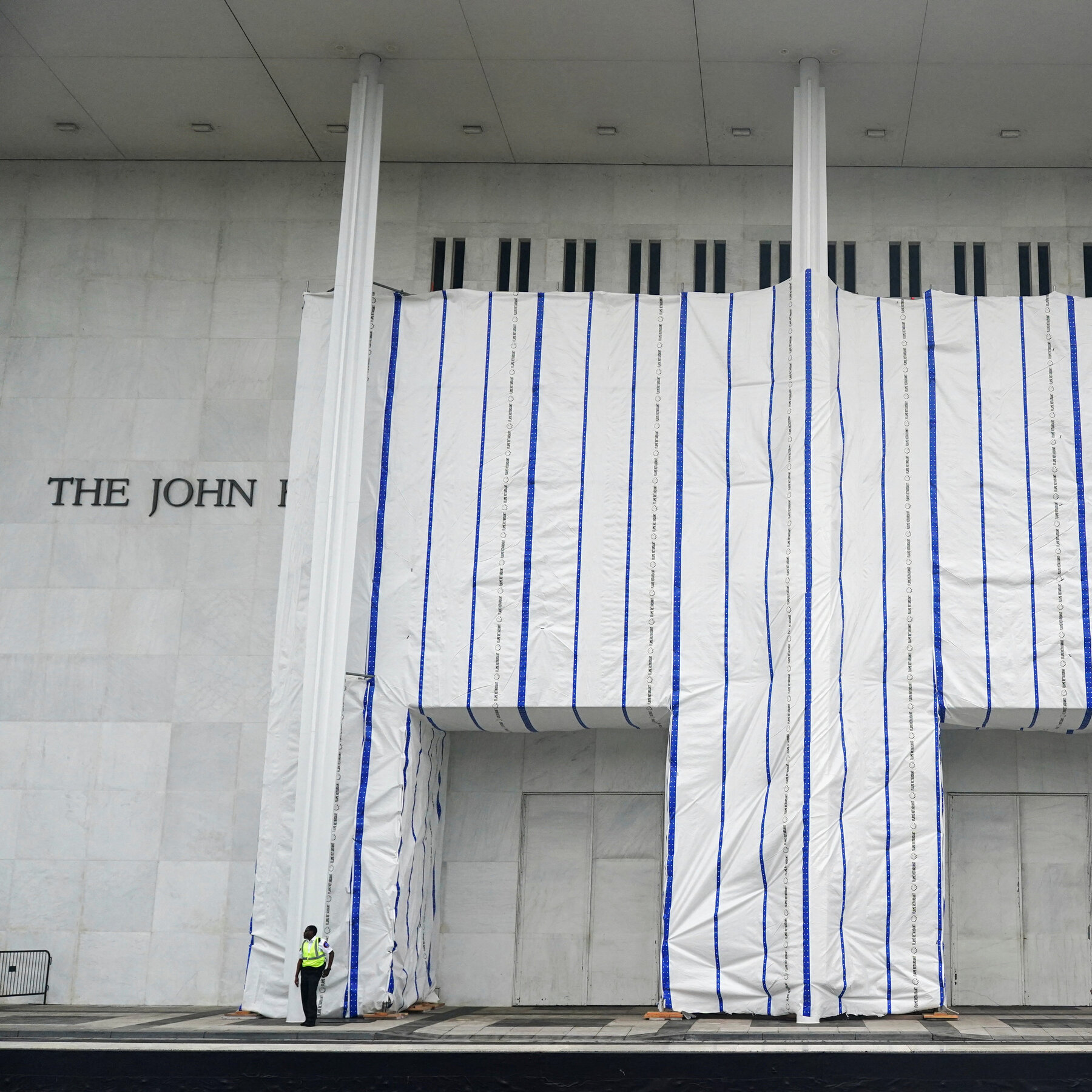 Whistle-Blowers Accuse Kennedy Center of Contracting Flaws Under Trump