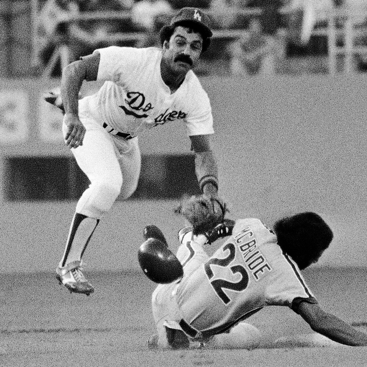 Davey Lopes, Base-Stealing Maestro, Is Dead at 80