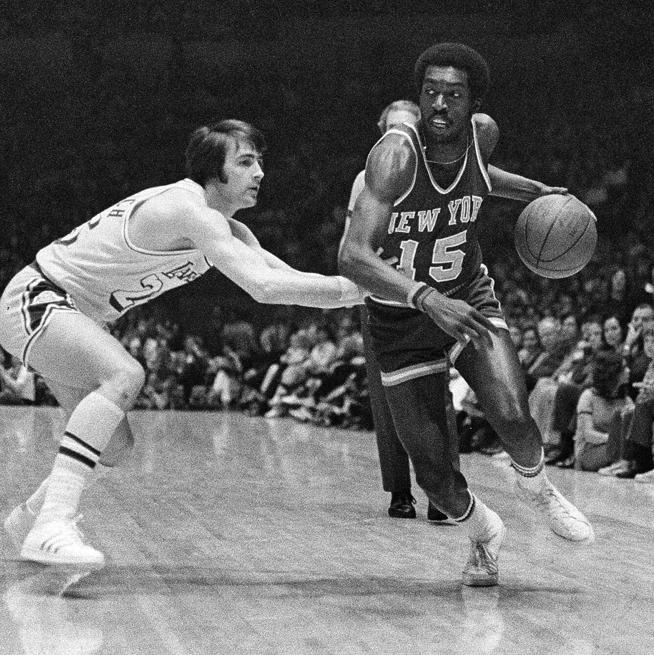 He Gave It All to Help the Knicks Win in 1973. He’s Still in Pain Today.