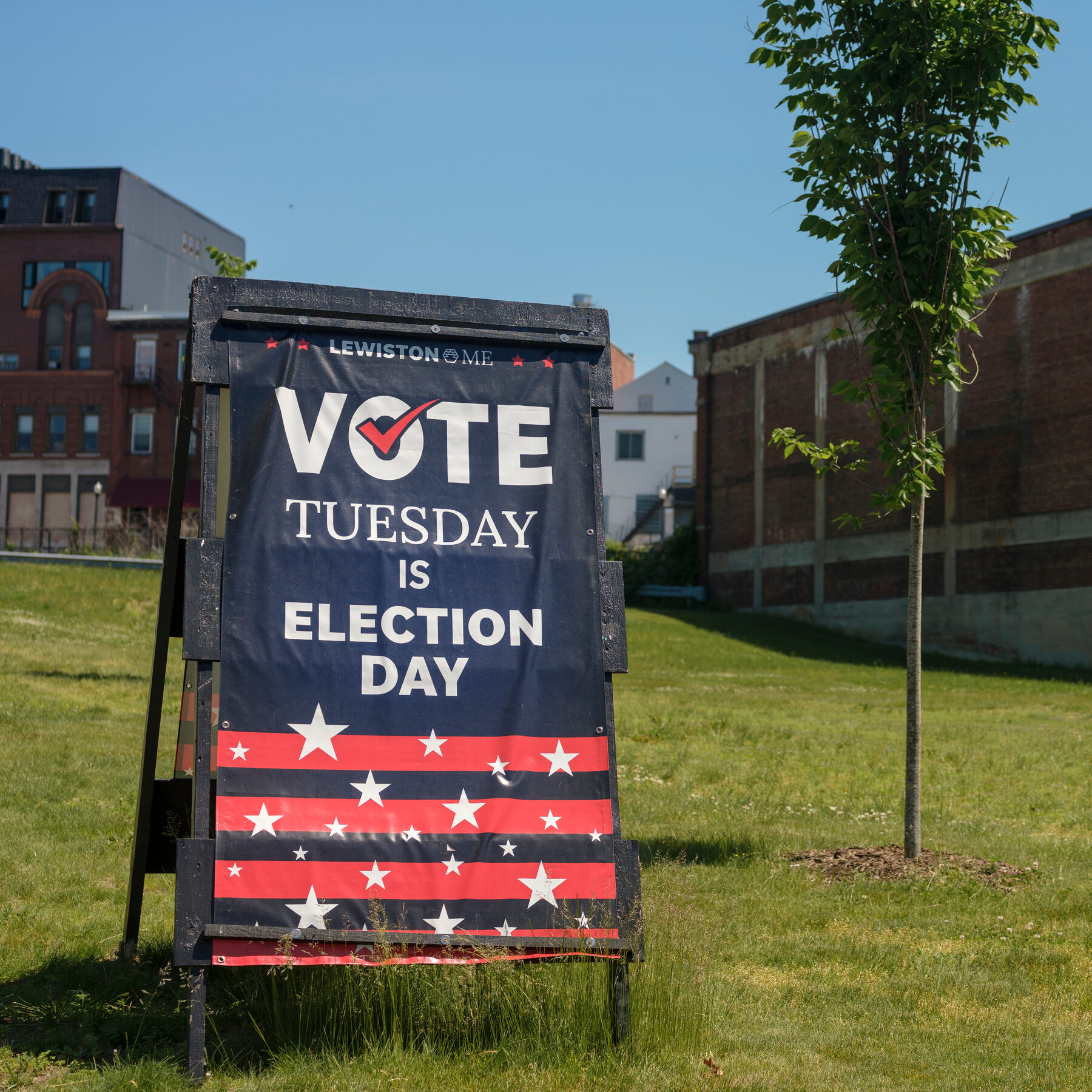 Democrats Accuse Republicans of Meddling in High-Stakes Maine Primary