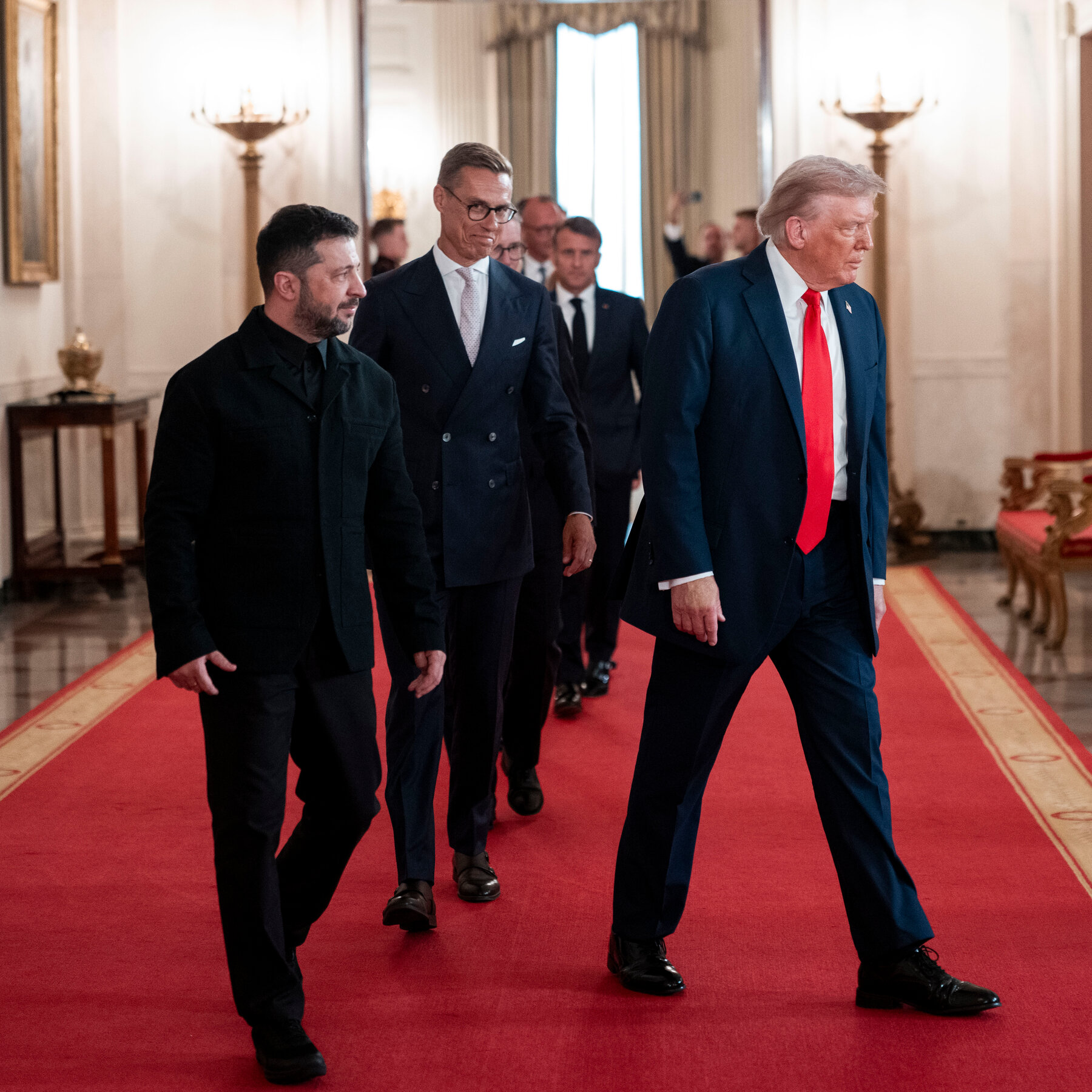 Trump Calls Europe ‘Decaying’ and Suggests ‘Size Will Win’ in Ukraine War