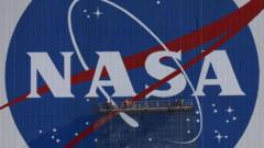 Nasa bans Chinese nationals from working on its space programs
