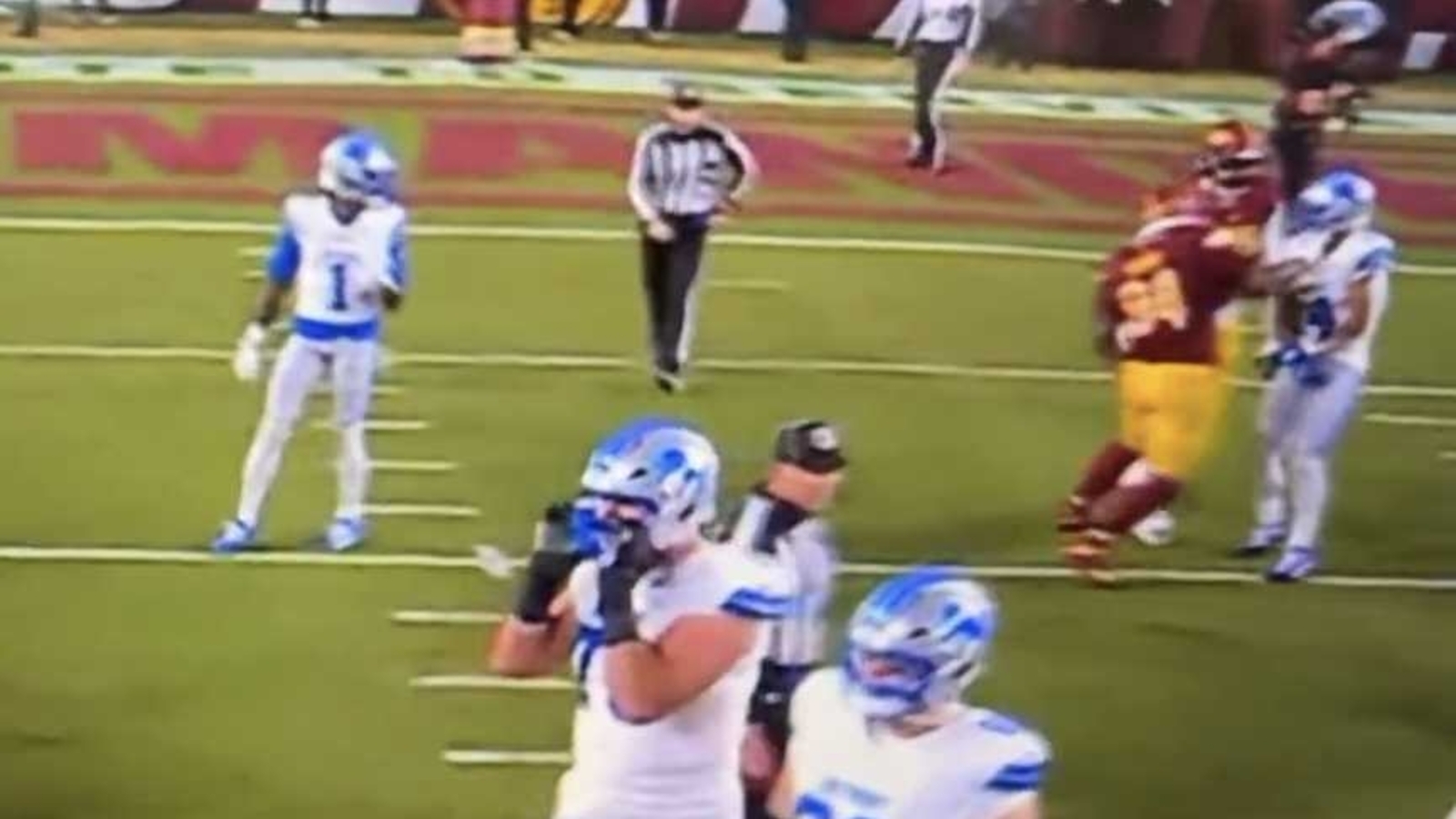 Daron Payne ejected for punching Amon-Ra St. Brown in Commanders vs. Lions game; shocking video surfaces