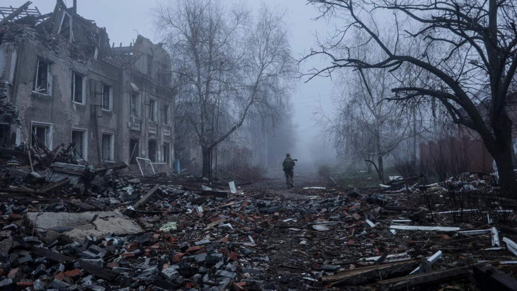 Ukraine withdraws troops from eastern town amid deadly Russian strikes