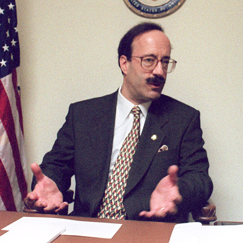 Eliot Engel, a 16-Term Bronx Liberal in Congress, Dies at 79