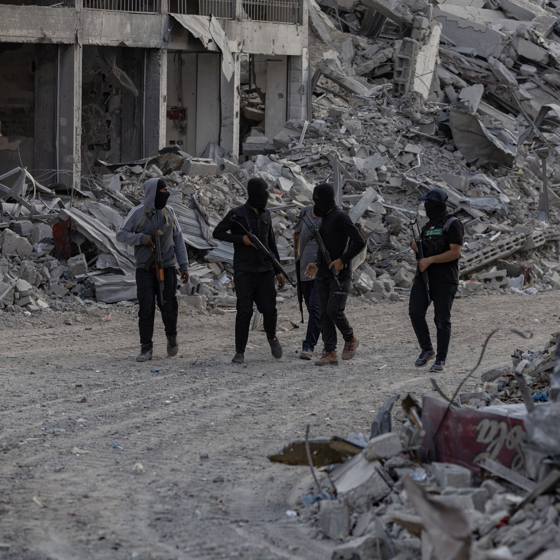 Hamas Would Keep Some Weapons Initially in Draft Gaza Plan